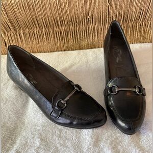 A2 by Aerosoles Black Leather Loafers - size 7